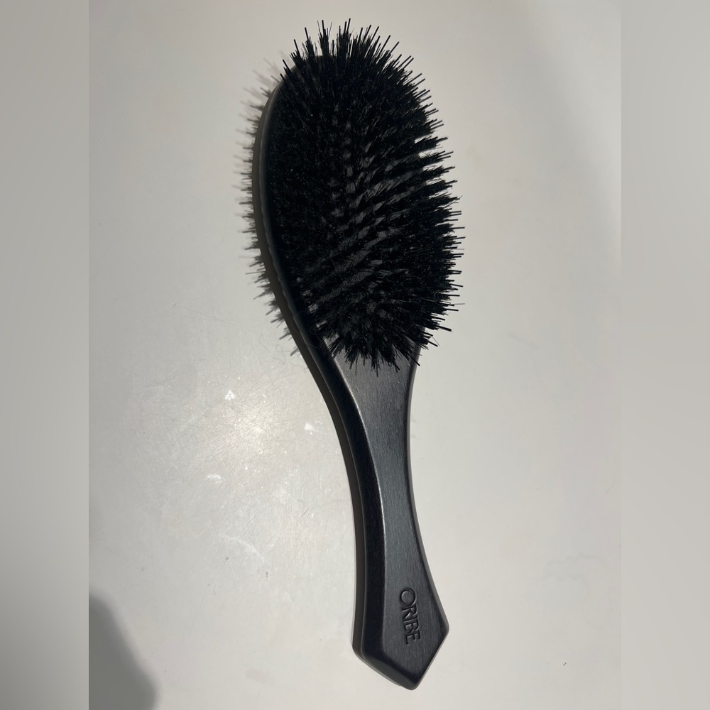 Oribe flat brush